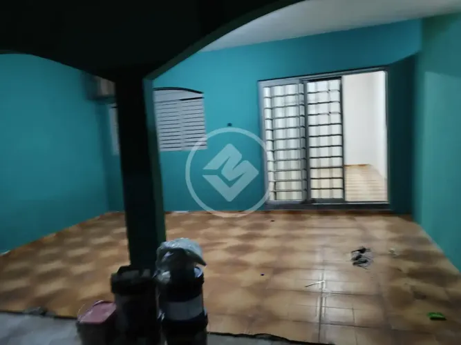 Vende-se Casa no Bairro Tijucal codigo: 351818