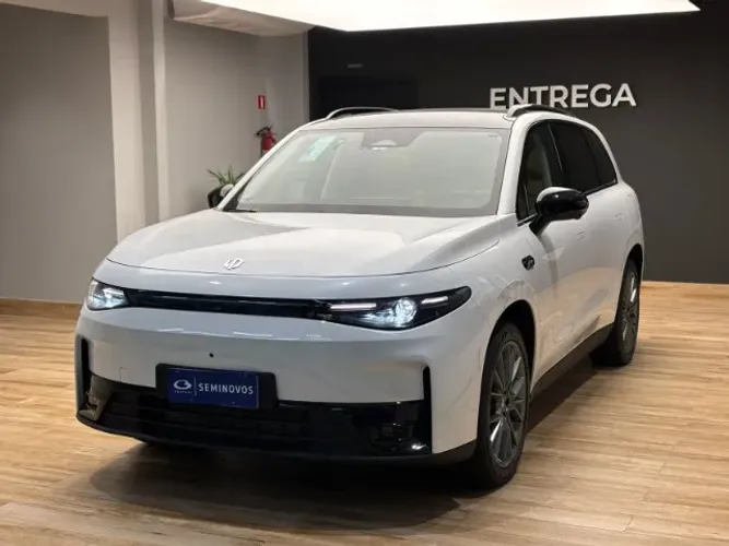 Leapmotor C10 REEV (Híbrido) 2026