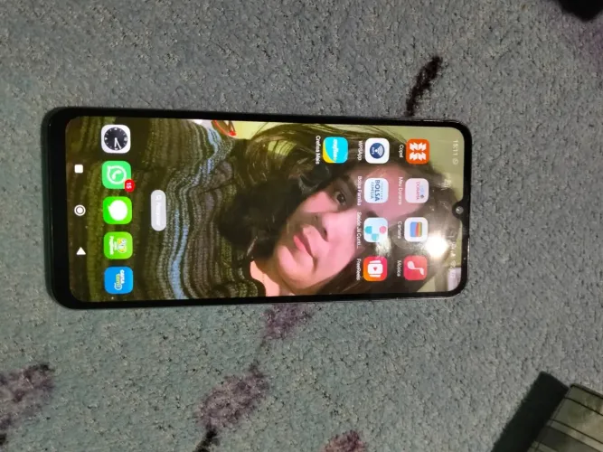 Vendo celular poco C75