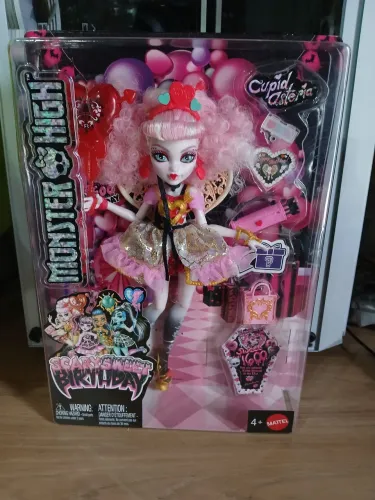 Pronta entrega já em mãos Monster high cupido G3