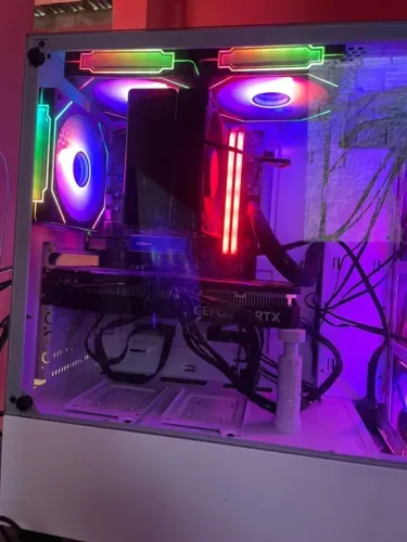 PC GAMER RTX 4060 8GB