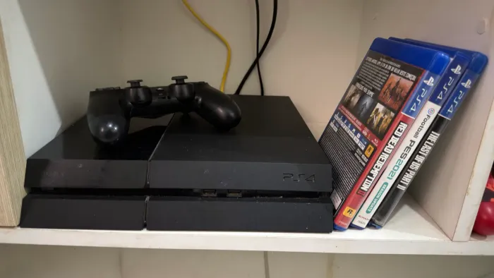 Ps4 fat PlayStation 4 500GB com controle original