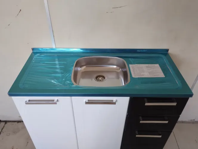 Balcão c/pia Bertolini Preto/Branco Novo