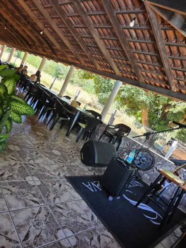 Vendo bar montado pra tirar do lugar