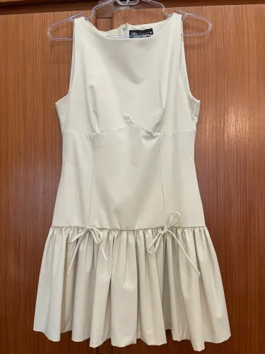 Vestido Zara