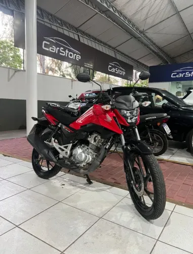 Moto Honda CG 160 Fan 2025 + Capacetes (Único dono)
