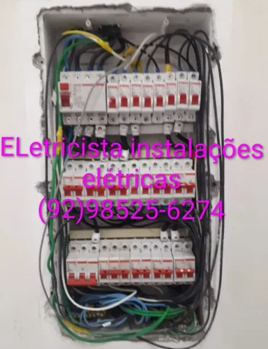 ELetricista de instalações elétricas fiação 