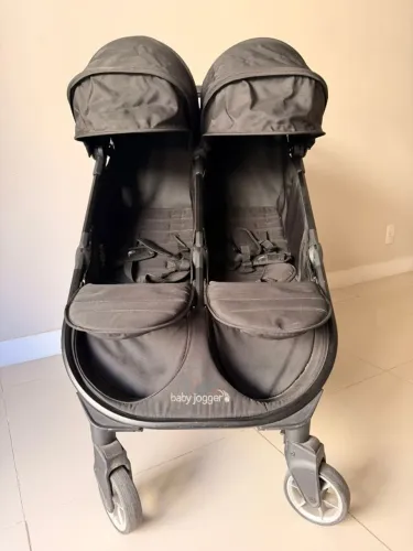 Carrinho de bebê - Baby Jogger City Duplo