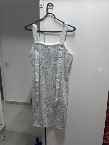 Vestido C&A novo paetê prata