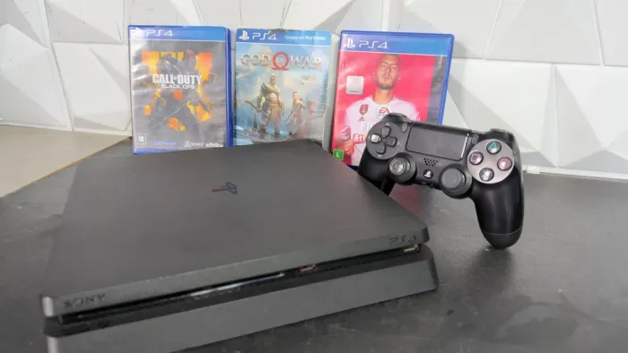 Ps4 slim 500GB - 1 controle - 3 Jogos - R$ 1.380 Pix