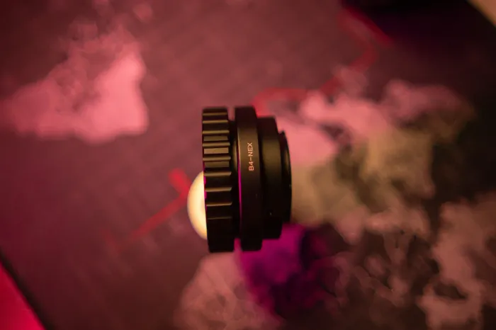 Adaptador B4 - E?Mount 