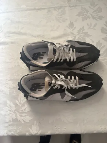 Tênis New Balance 327 V1 - Masculino 