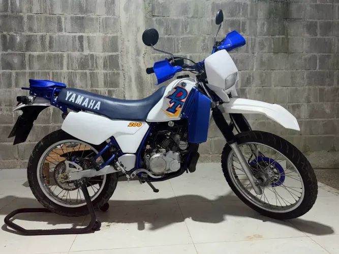 Dt 200 R