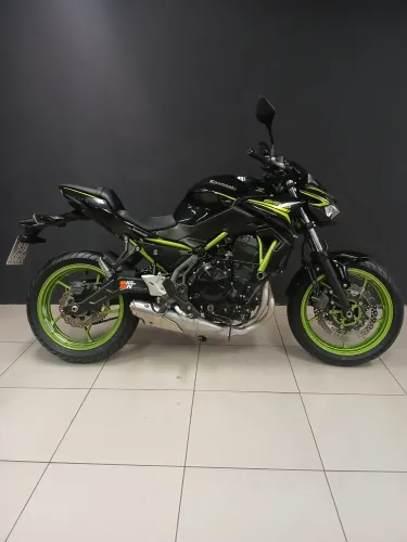 KAWASAKI Z650 