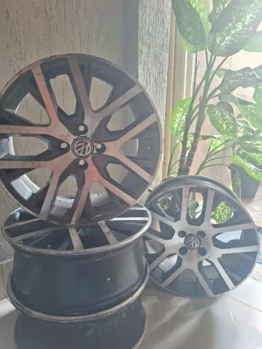 Roda esportiva magnésio Volkswagen aro 17