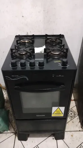 Vende-se um fogão 4 bocas