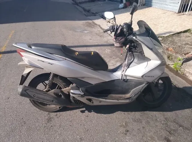 PCX 2017 doc em dias R$ 6500