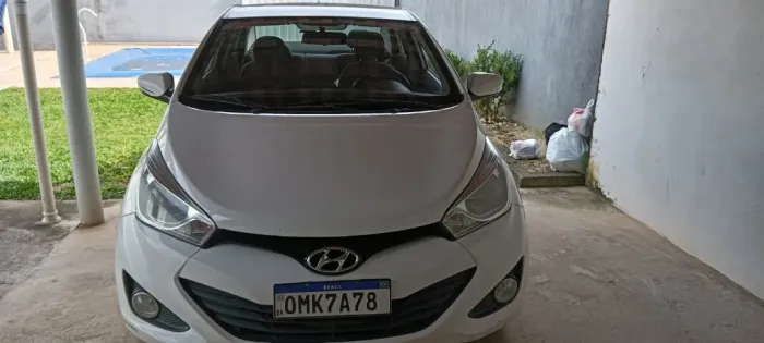 Hyundai HB20S Premium 1.6 Flex 16V Aut. 4P 2015