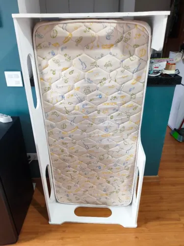 Cama infantil com colchão