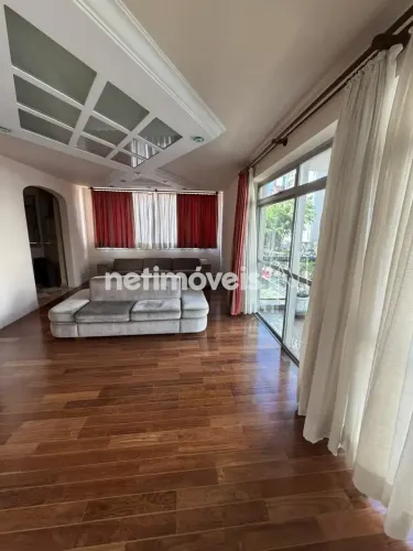 Apartamento no Jardins, amplo, iluminado, repleto de armários e pronto para Morar