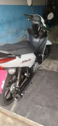 Biz moto extra de luxo bem conservada
