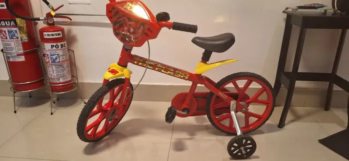 Bicicleta infantil do Flash aro 14