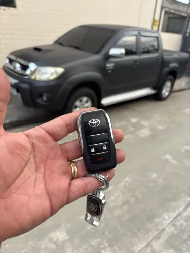 Toyota Hilux CD SRV D4-d 4X4 3.0 TDI Diesel AUT 2009