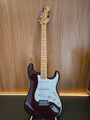 Guitarra Strato Fender Vinho + Caps USA TEX MEX - Trastes Inox