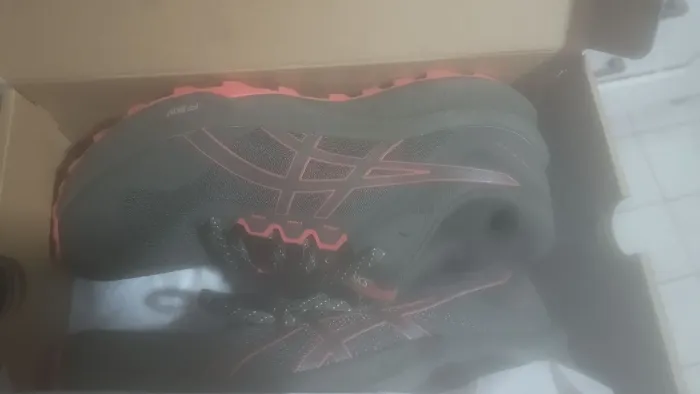Oportunidade tênis Asics top de linha