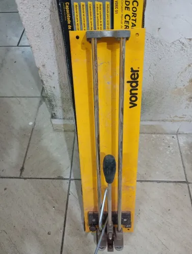 Cortador de piso