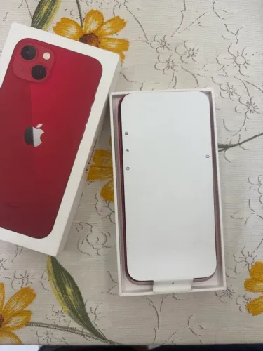 iPhone 13 vermelho 