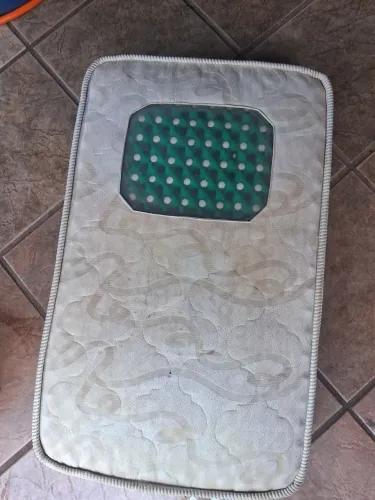 Vendo ótimo colchão de massagem