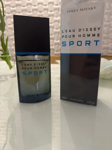 Vendo perfume Issey Miyake Sport