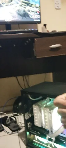 Faço montagem de computador