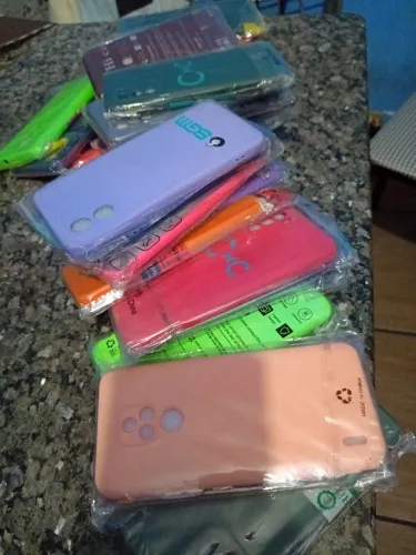 Capas novas variadas para celular