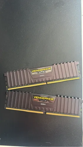 Memória RAM Avengeance 2x8 DDR4 2666MHz