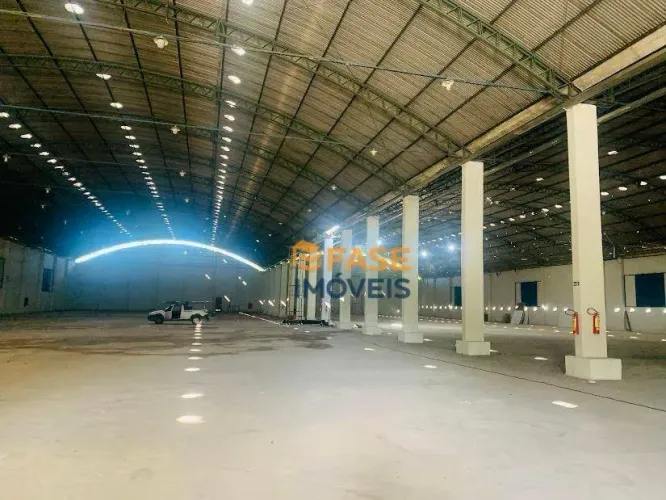 Galpão com 9.000 e 6.000 m² e área total com 37.000 mil m² na Rodovia BR 316 para Venda ou