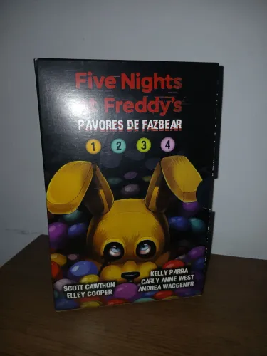 Box Livros FNAF Pavores De Fazbear - Volumes 1, 2, 3 E 4