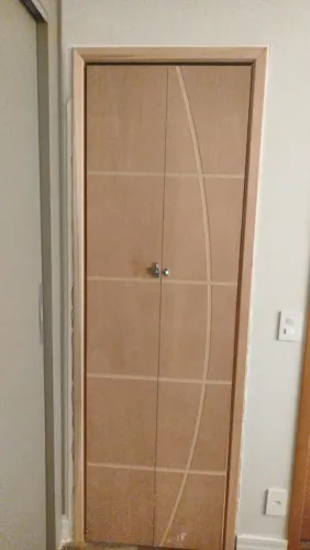 Porta Camarão Madel 62x210x3,5 somente folhas e ferragens