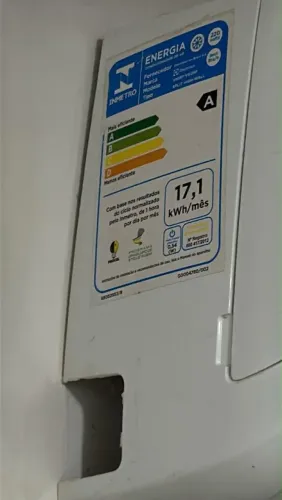 Vendo ar-condicionado com defeito