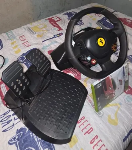 VOLANTE THRUSTMASTER FERRARI 458 SPIDER XBOX 360/PC 400$ ACEITO CARTÃO JUROS DO CLIENTE