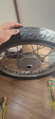 Roda dianteira de 160