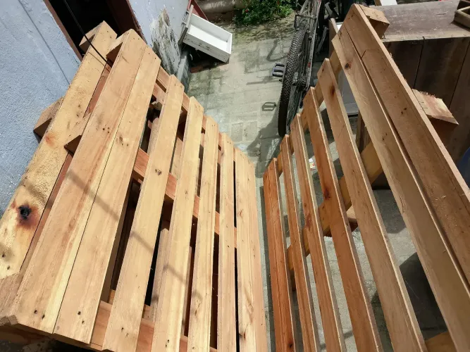 PALETES de EUCALIPTO faço entrega