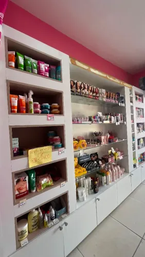 Repasso loja de cosmetico, em pleno funcionamento na av josefa taveira n385 mangabeira