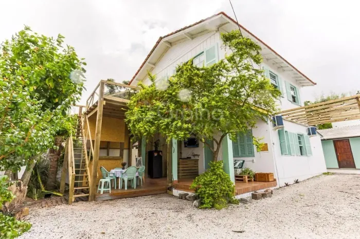 Casa com 6 Quartos - Lagoa da Conceiçao
