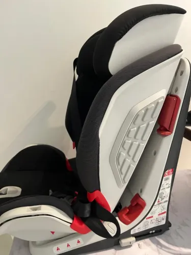 CADEIRINHA DE CARRO COM ISOFIX