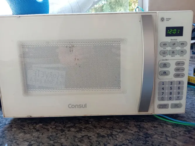 Vendo micro-ondas cônsul 21L ( precisa de Reparo)