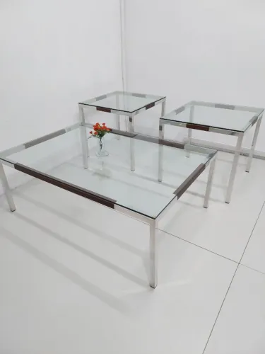Mesa de centro e mesas de canto