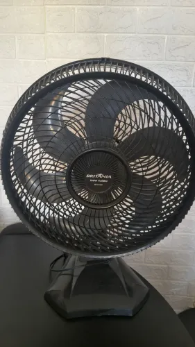 Ventilador de mesa Britânia 40cm