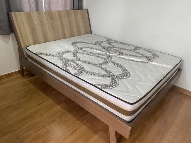 Cama Queen reforçada com colchão D45 Paroupas